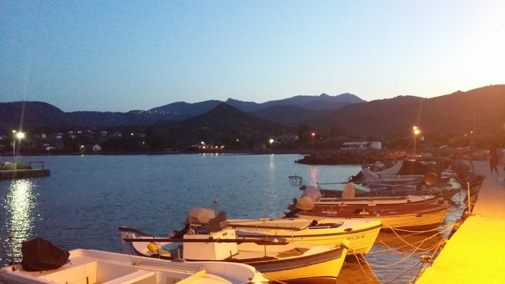 Eleni B&B Limani Kapis エクステリア 写真